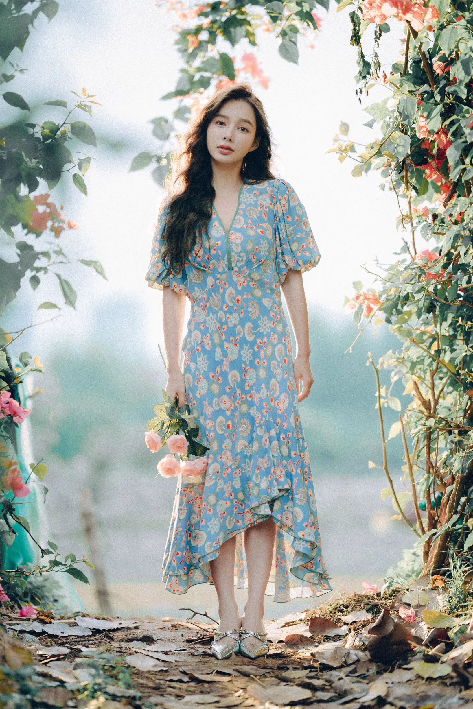 [YITUYU] 2022.06.25 Vol.1282 – Glowing hair, the goddess under the bougainvillea waterfall Classmate Shuwen#[55P]-34